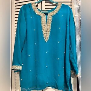 Assortment of embroidered Indian tunics — 4  XL